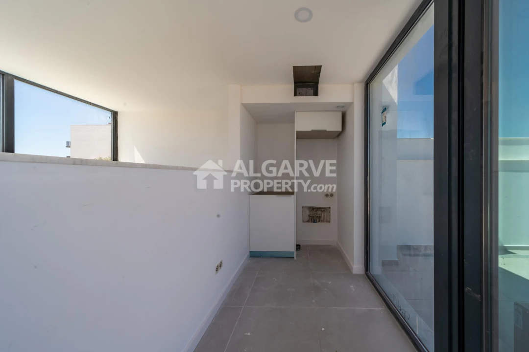 Moradia T3 para Venda em Montenegro Foto 32