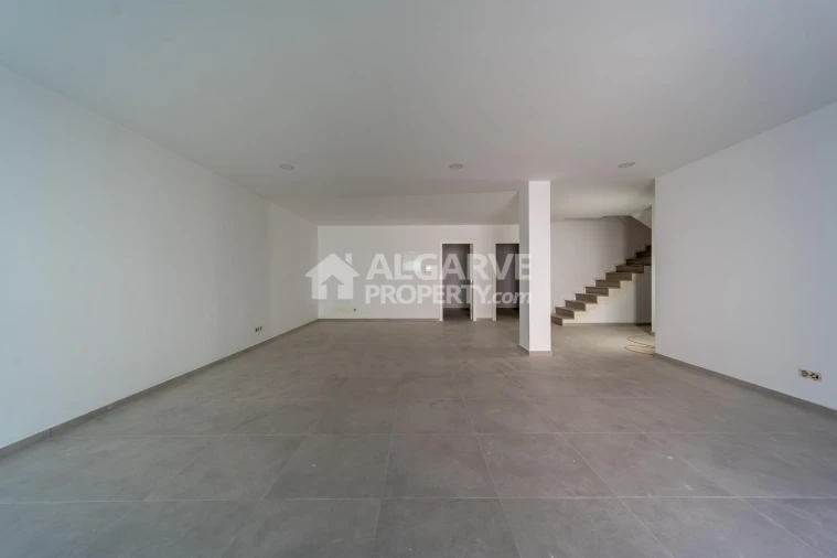 Moradia T3 para Venda em Montenegro Foto 17