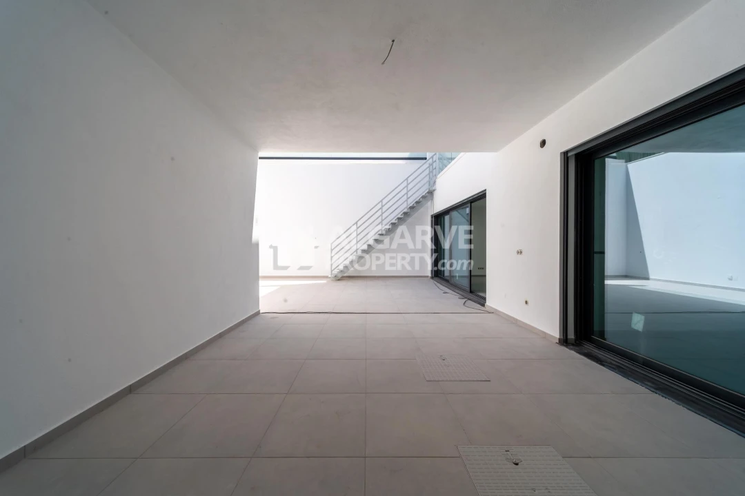 Moradia T3 para Venda em Montenegro Foto 11