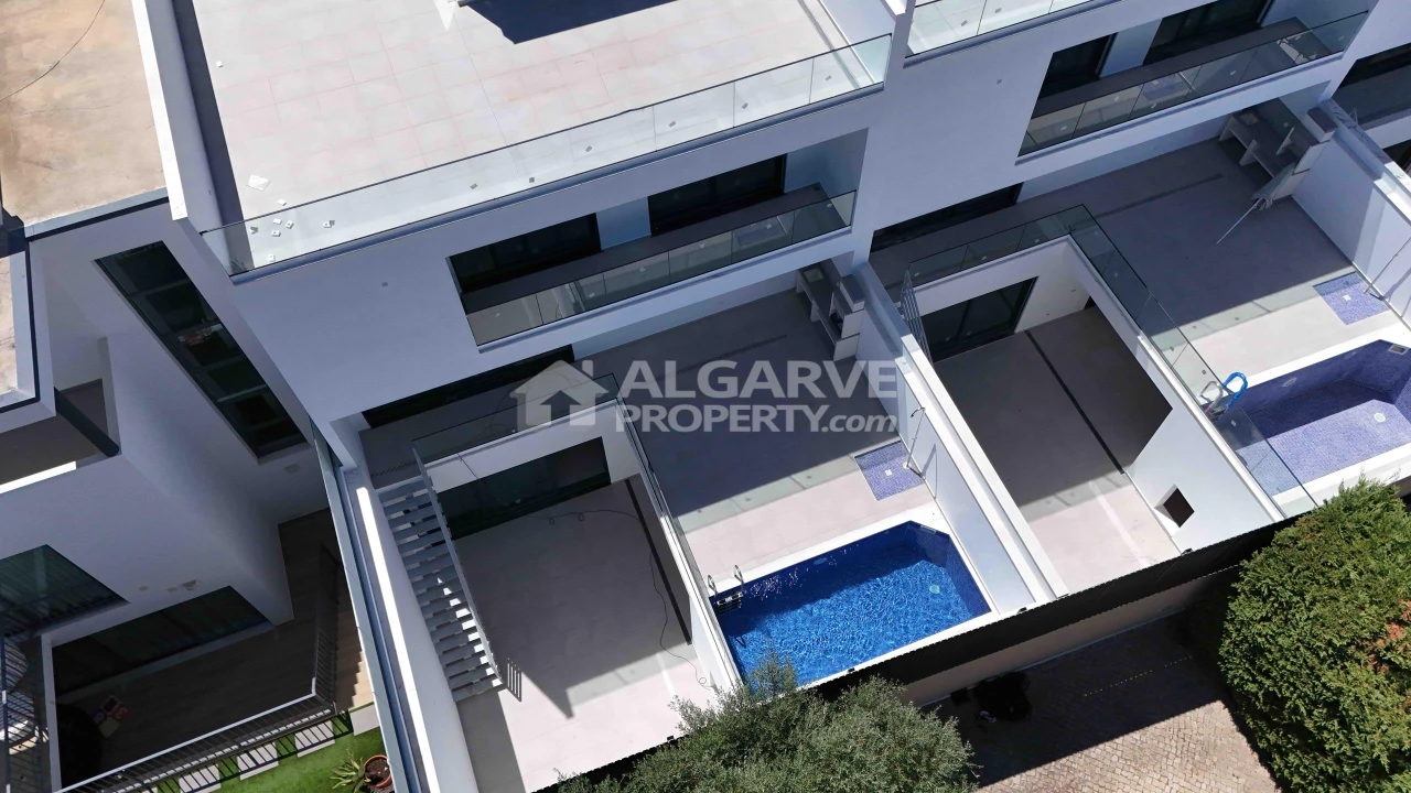 Moradia T3 para Venda em Montenegro Foto 4