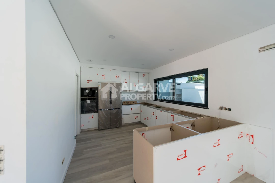 Moradia T3 para Venda em Montenegro Foto 22