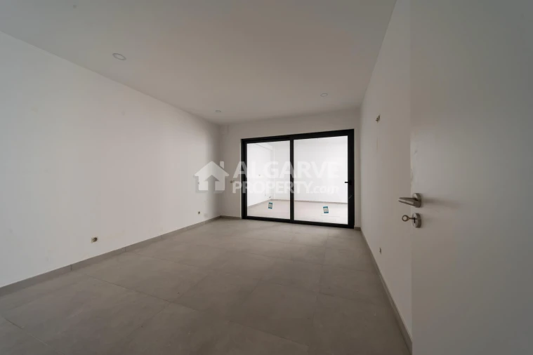 Moradia T3 para Venda em Montenegro Foto 19