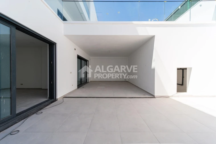 Moradia T3 para Venda em Montenegro Foto 12