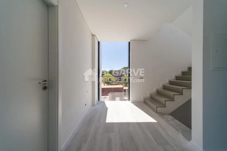 Moradia T3 para Venda em Montenegro Foto 31
