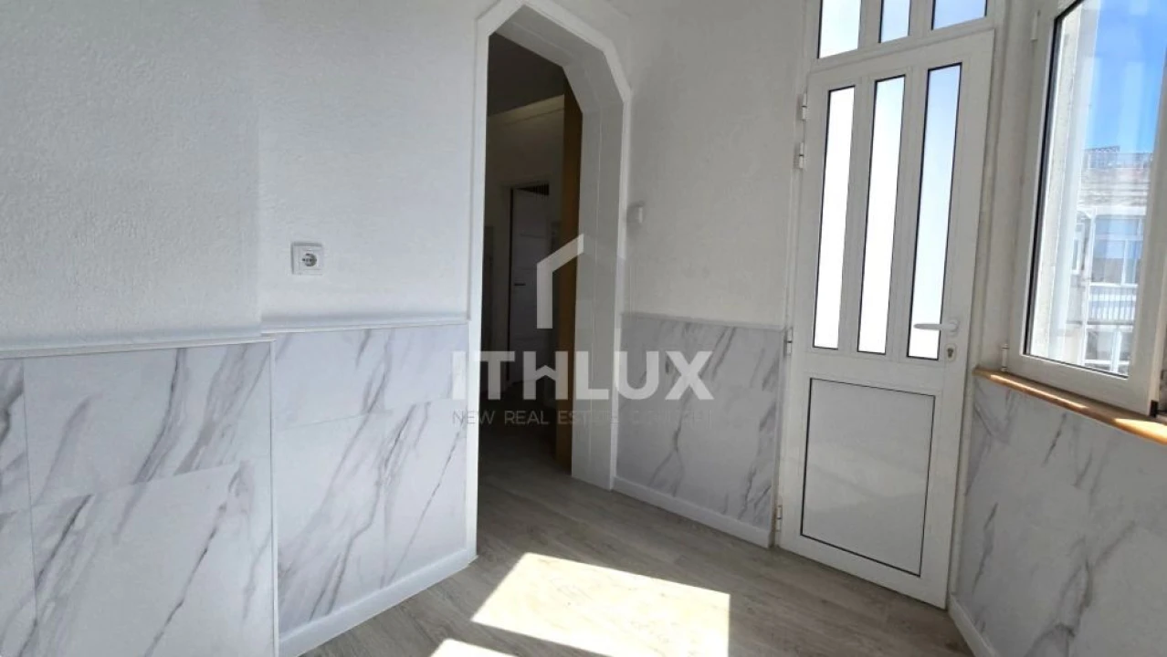 Apartamento T2 para Venda em São Vicente Foto 4
