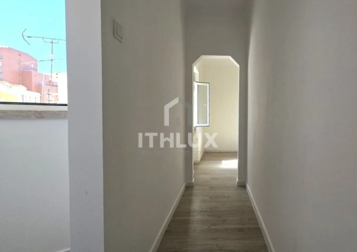 Apartamento T2 para Venda em São Vicente Foto 8