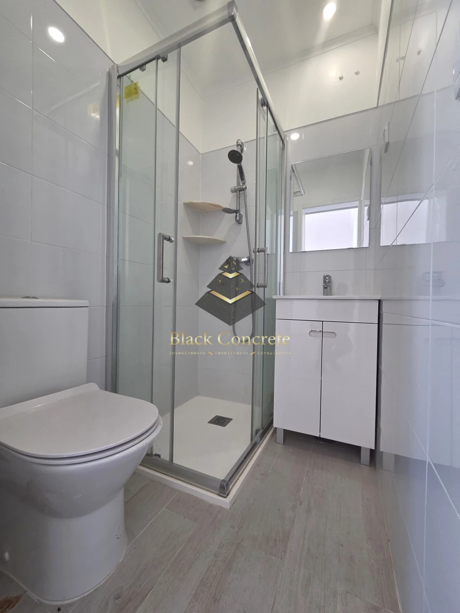 Apartamento T2 para Venda em São Vicente Foto 19