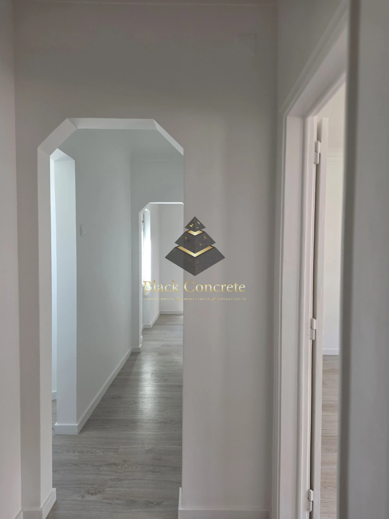 Apartamento T2 para Venda em São Vicente Foto 4