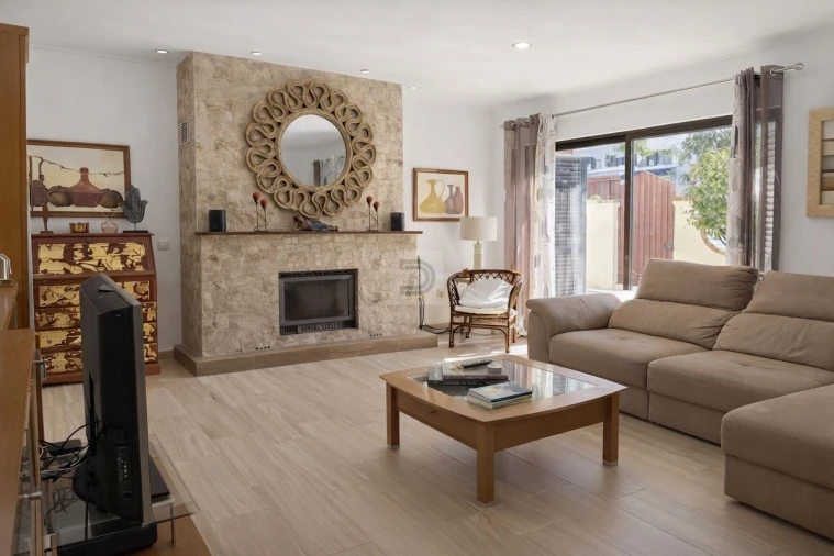 Moradia T4 para Venda em Palmela Foto 4