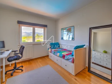 Apartamento T5 para Arrendamento em Alcabideche