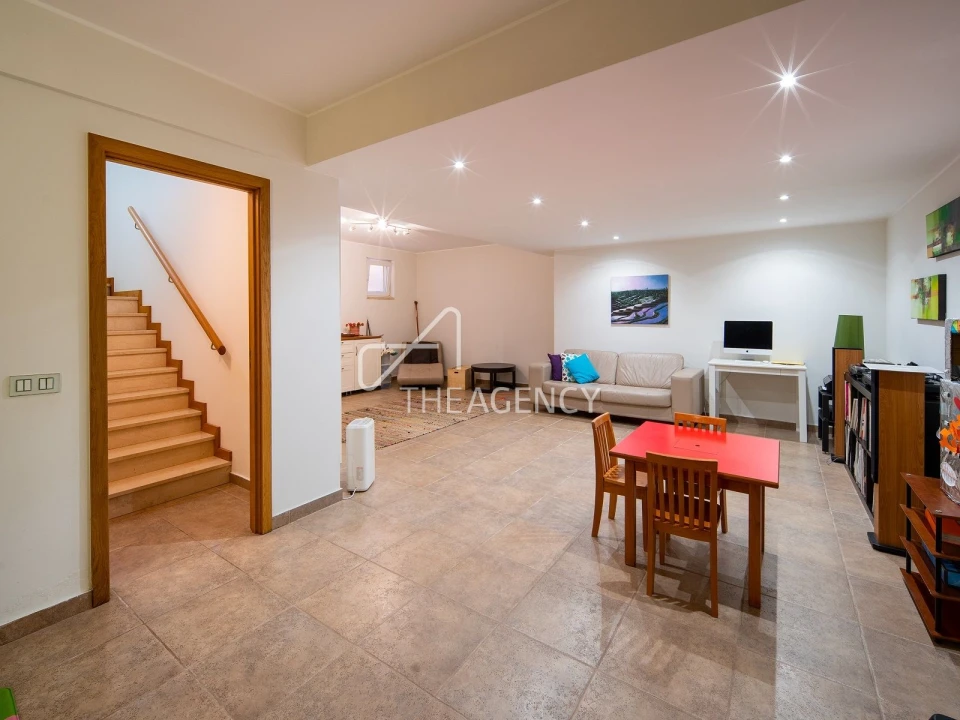 Apartamento T5 para Arrendamento em Alcabideche Foto 26