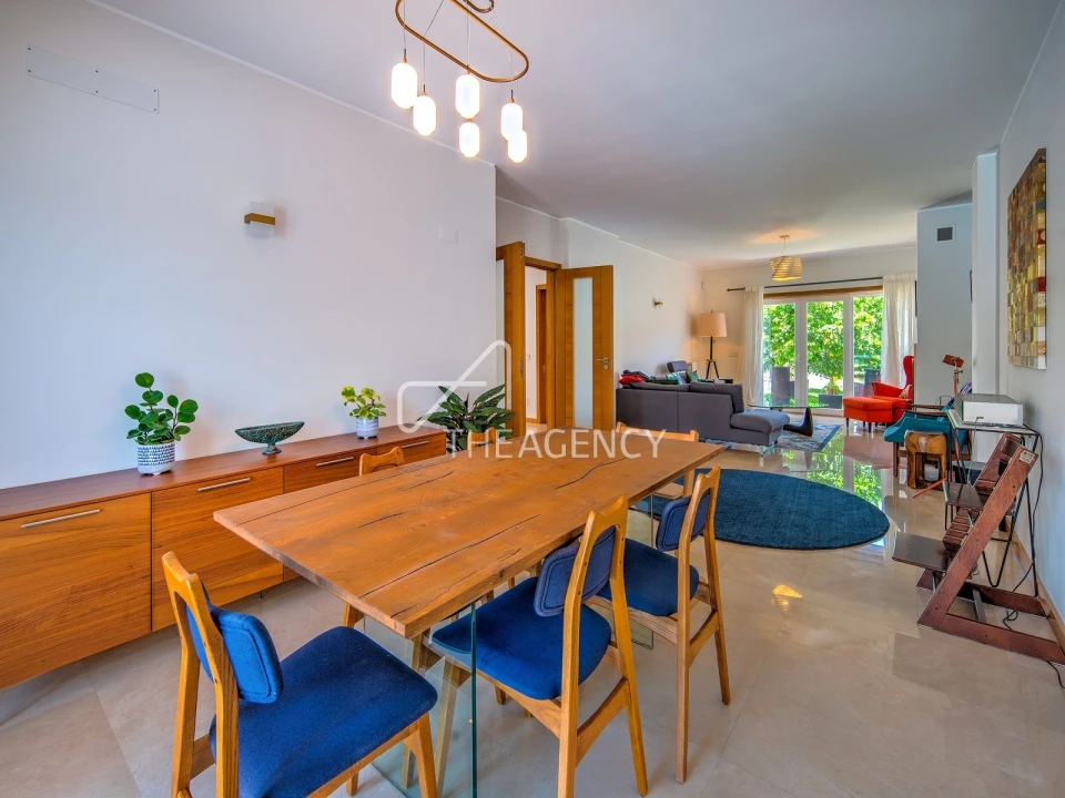 Apartamento T5 para Arrendamento em Alcabideche Foto 8