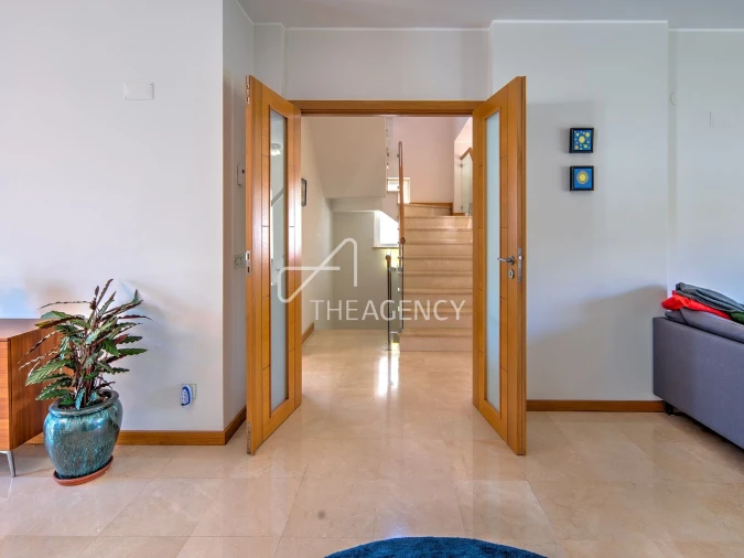 Apartamento T5 para Arrendamento em Alcabideche Foto 14