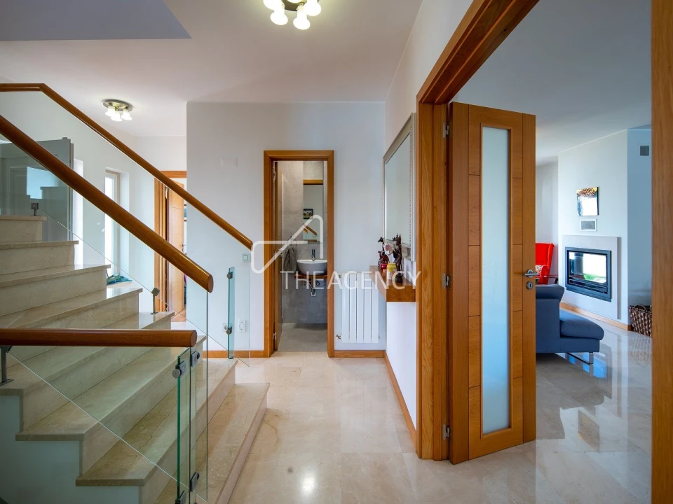Apartamento T5 para Arrendamento em Alcabideche Foto 16