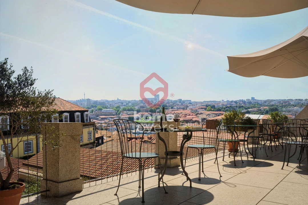 Apartamento para Venda em Cedofeita, Santo Ildefonso, Sé, Miragaia, São Nicolau e Vitória Foto 1