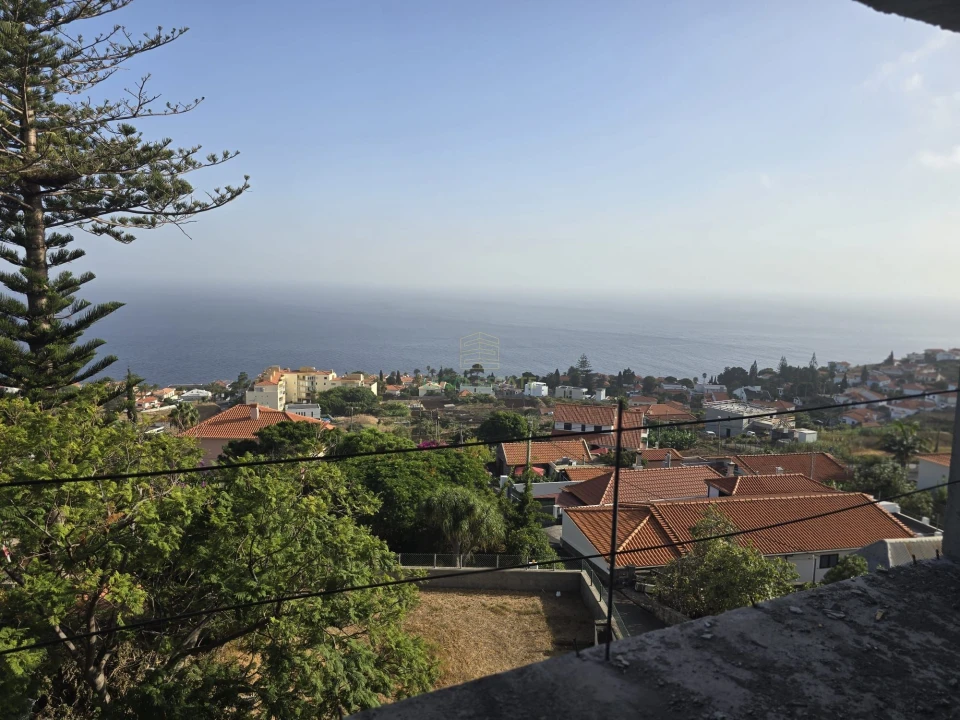 Apartamento T2 para Venda em Caniço Foto 1