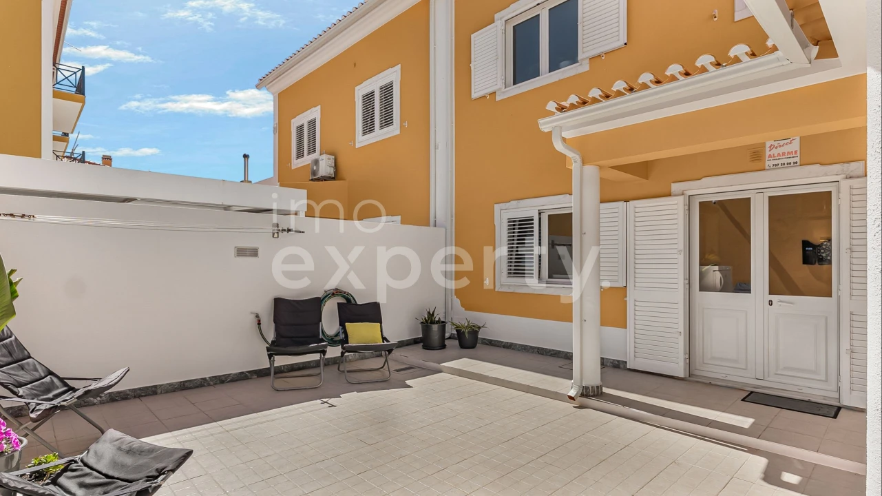 Moradia T4 para Venda em São Pedro da Cadeira Foto 32