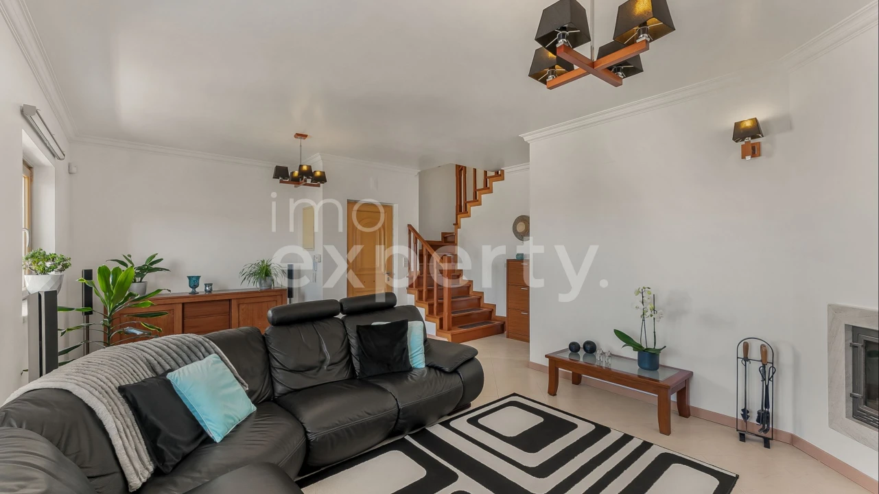 Moradia T4 para Venda em São Pedro da Cadeira Foto 13