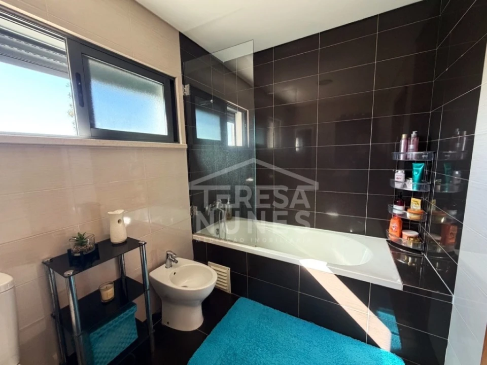 Moradia T3 para Venda em Quinta do Conde Foto 17