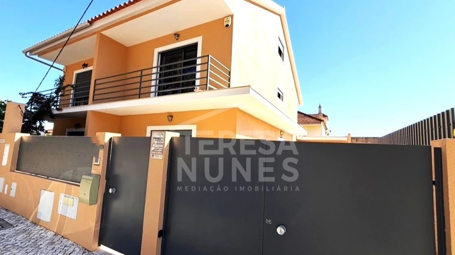 Moradia T3 para Venda em Quinta do Conde