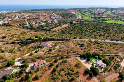 Terreno para Venda em Lagos (São Sebastião e Santa Maria)