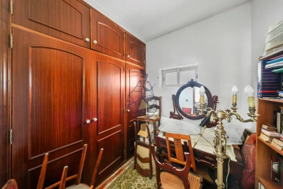 Moradia T4 para Venda em Lagos (São Sebastião e Santa Maria)