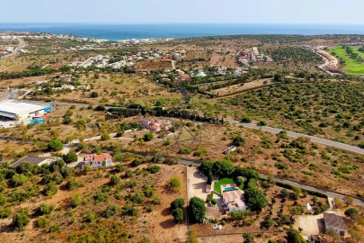 Moradia T4 para Venda em Lagos (São Sebastião e Santa Maria)
