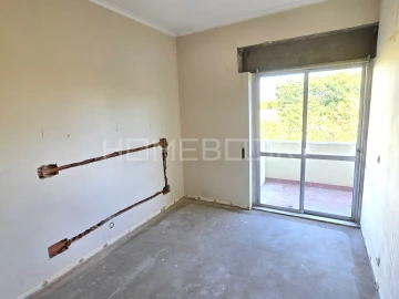 Apartamento T3 para Venda em Benfica
