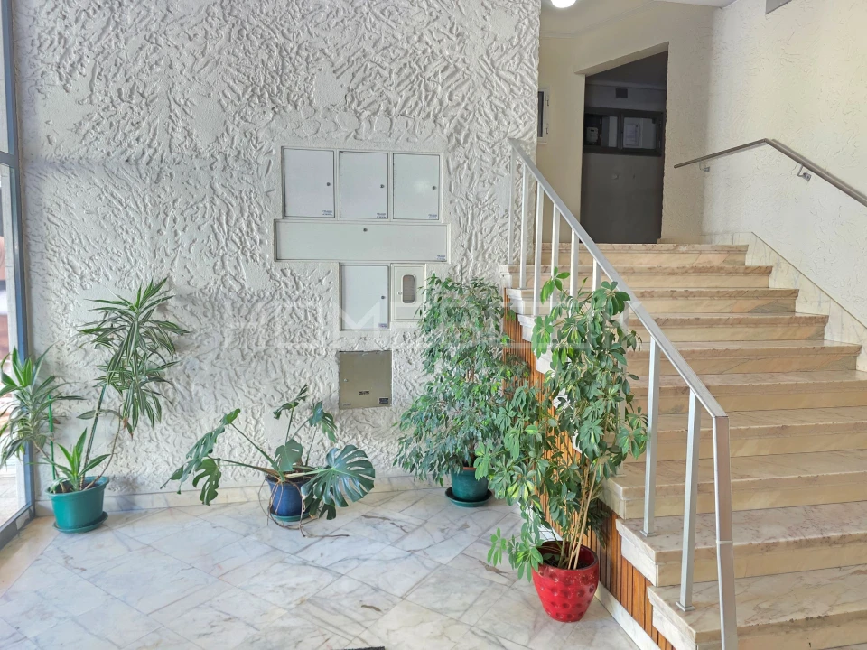 Apartamento T3 para Venda em Benfica Foto 3