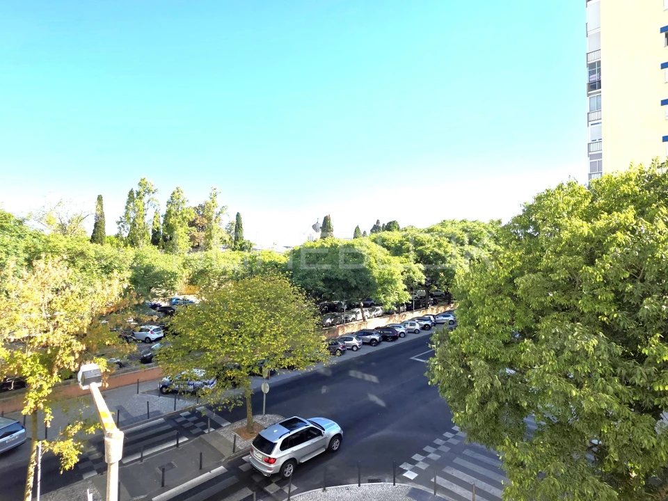 Apartamento T3 para Venda em Benfica Foto 13