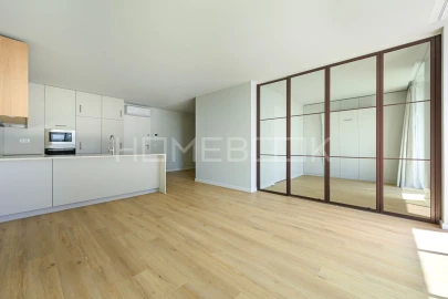 Apartamento T1 para Arrendamento em Santa Marinha