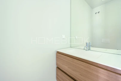 Apartamento T1 para Arrendamento em Santa Marinha