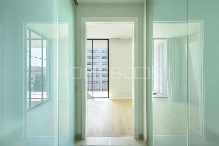 Apartamento T1 para Arrendamento em Santa Marinha Foto 23