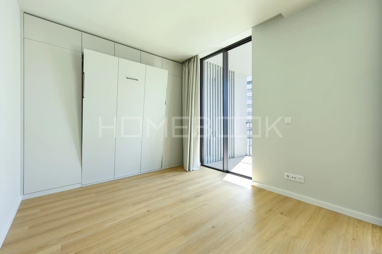 Apartamento T1 para Arrendamento em Santa Marinha Foto 17