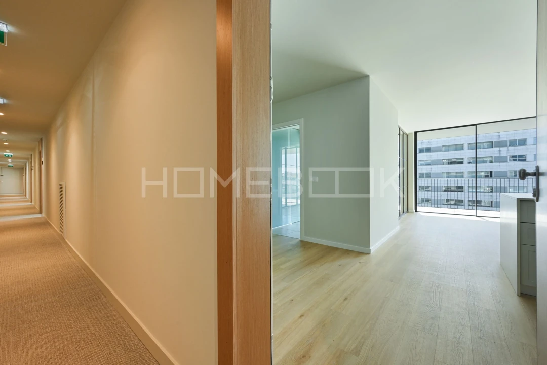 Apartamento T1 para Arrendamento em Santa Marinha Foto 31