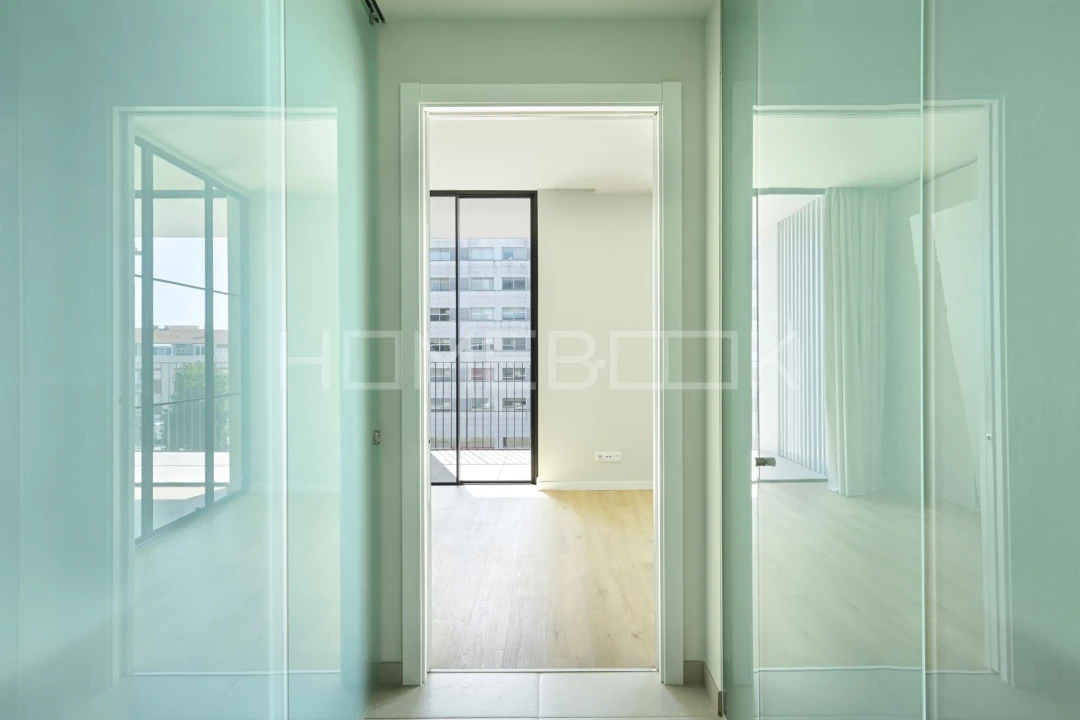 Apartamento T1 para Arrendamento em Santa Marinha Foto 23