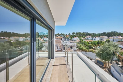 Moradia T4 para Venda em Charneca de Caparica e Sobreda