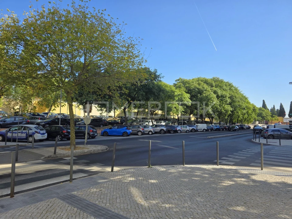 Apartamento T3 para Venda em Benfica Foto 1