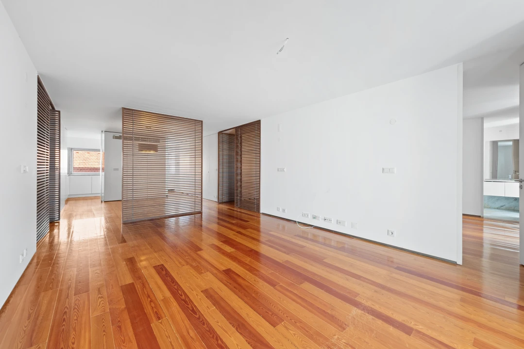Apartamento T3 para Arrendamento em Avenidas Novas Foto 3