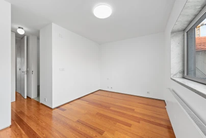 Apartamento T3 para Arrendamento em Avenidas Novas