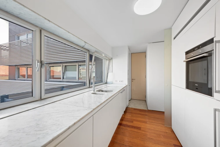 Apartamento T3 para Arrendamento em Avenidas Novas Foto 7