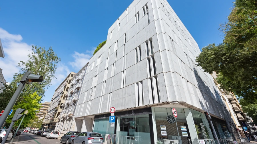 Apartamento T3 para Arrendamento em Avenidas Novas