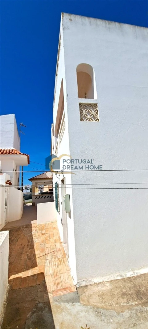 Moradia T2 para Venda em Albufeira e Olhos de Água