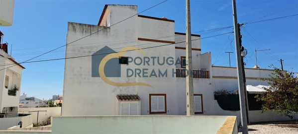 Moradia T2 para Venda em Albufeira e Olhos de Água