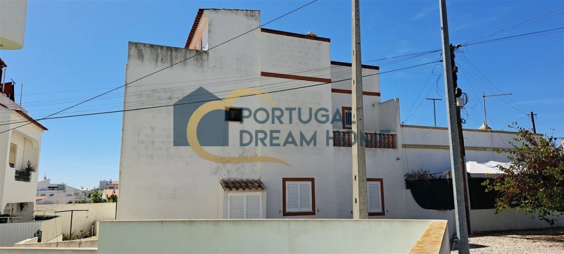 Moradia T2 para Venda em Albufeira e Olhos de Água Foto 3