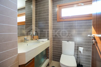 Apartamento T4 para Venda em Camarate, Unhos e Apelação