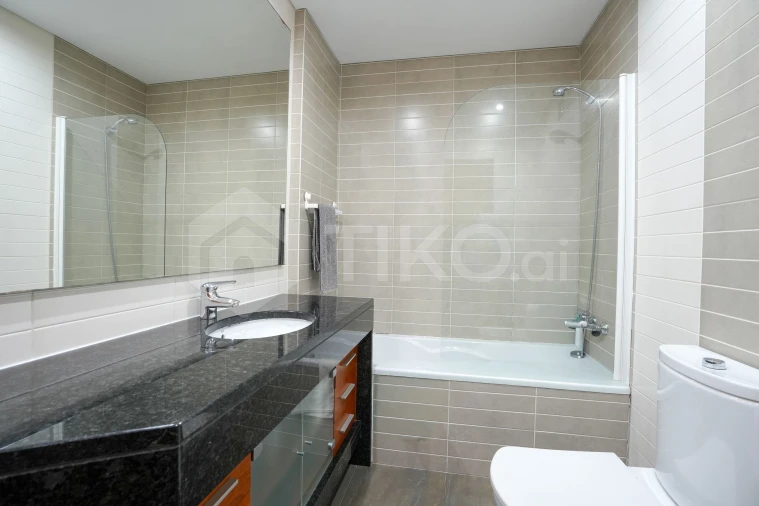 Apartamento T4 para Venda em Camarate, Unhos e Apelação Foto 16