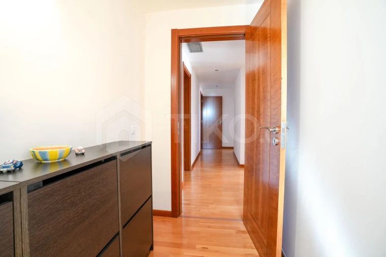 Apartamento T4 para Venda em Camarate, Unhos e Apelação Foto 26