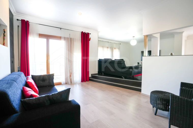 Apartamento T4 para Venda em Camarate, Unhos e Apelação Foto 3