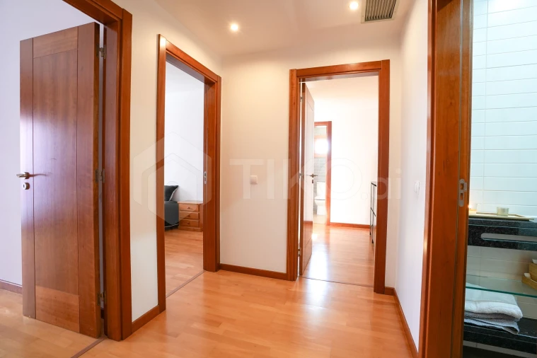 Apartamento T4 para Venda em Camarate, Unhos e Apelação Foto 22